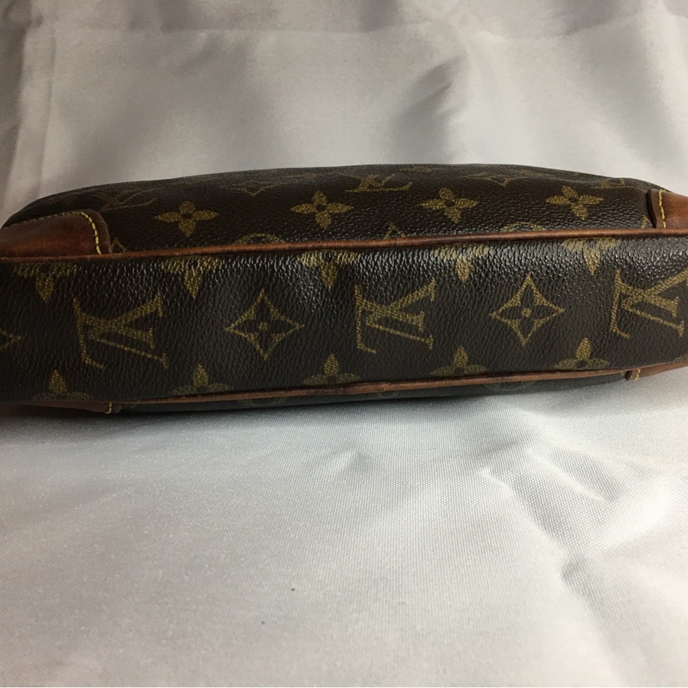 Authentic Louis Vuitton Monogram Marley Draggonne clutch handbag GM - Picture 14 of 16